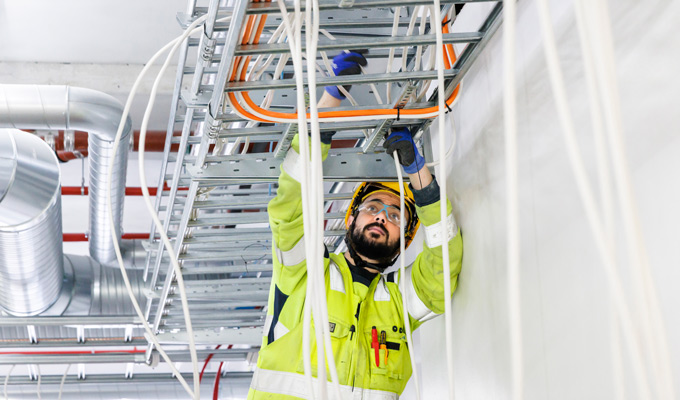 CLX3 Support System - tool-less click-to-install cable support